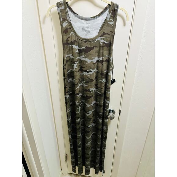NWT Half Moon Camoflauge Lounge Dress - Size XL - Picture 2 of 5